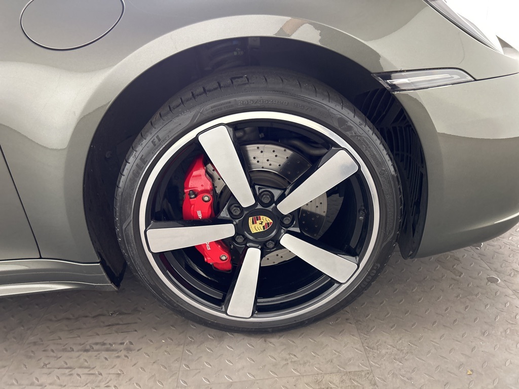 2022 Porsche 911 Targa 4S photo 10