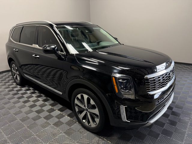 Used 2021 Kia Telluride S with VIN 5XYP6DHCXMG107530 for sale in Sheffield, OH