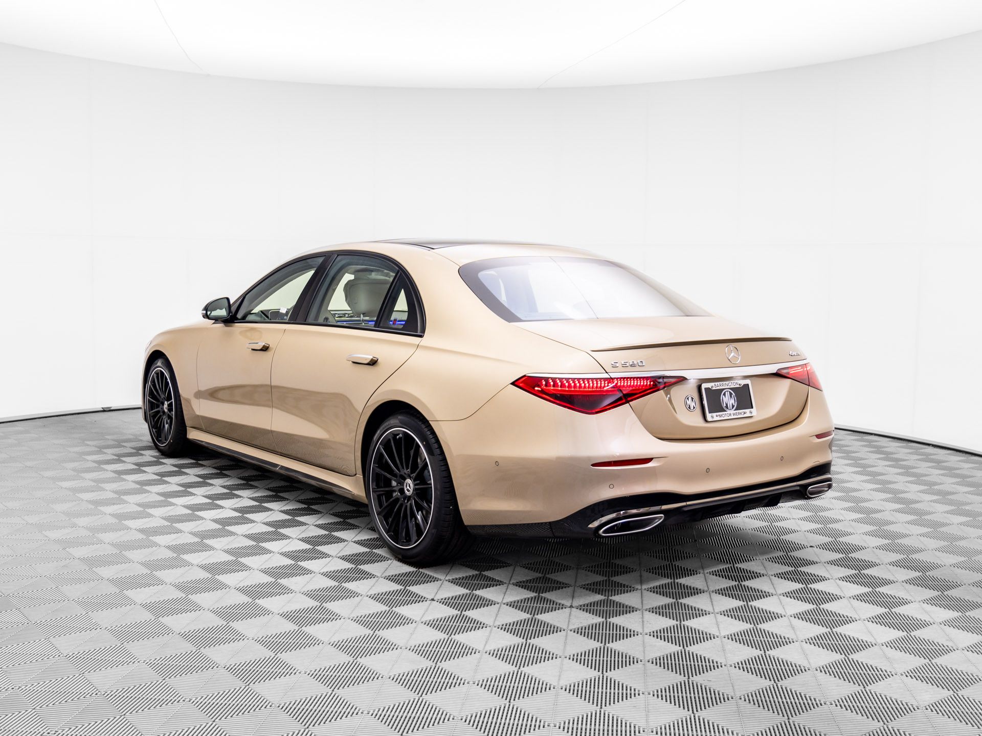 2025 Mercedes Benz S 450 580 4MATIC photo 2