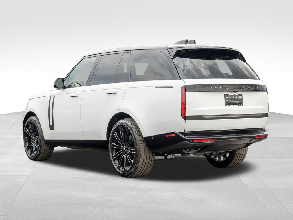 2025 Land Rover Range Rover SE photo 6
