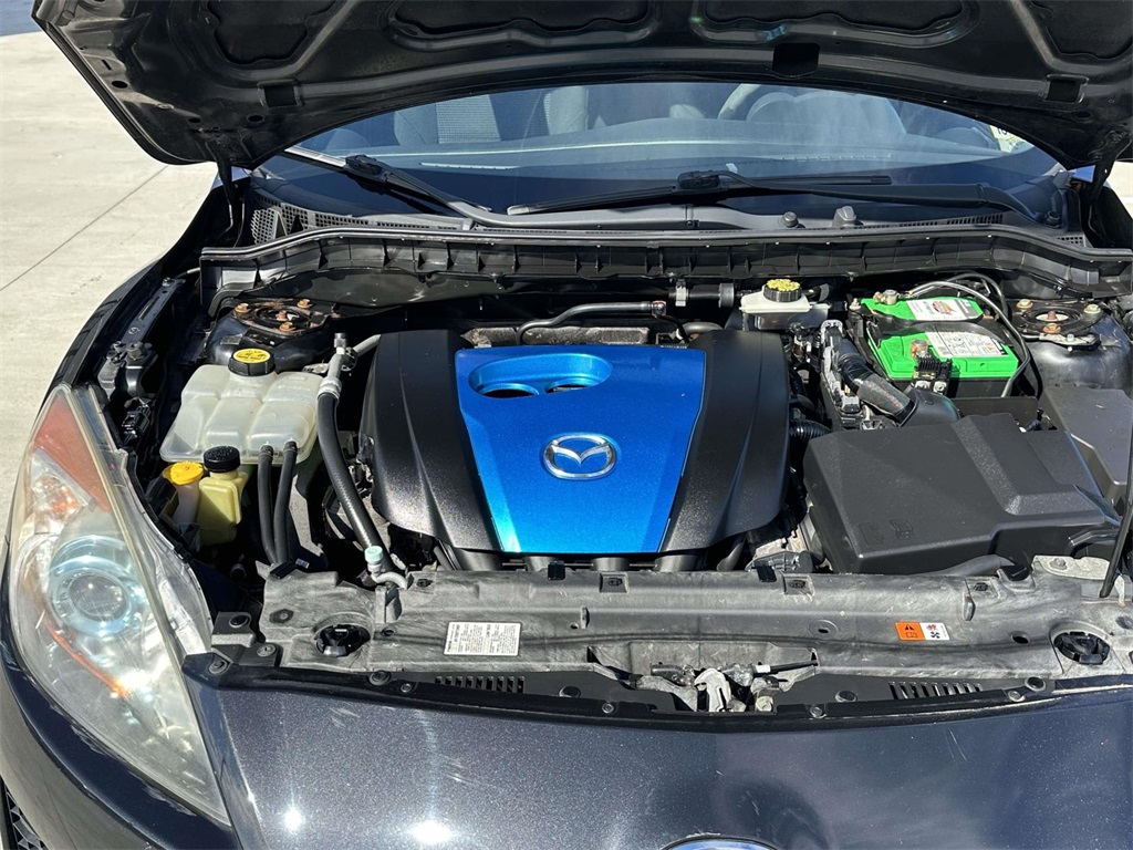 2013 Mazda Mazda3 i Sport photo 12