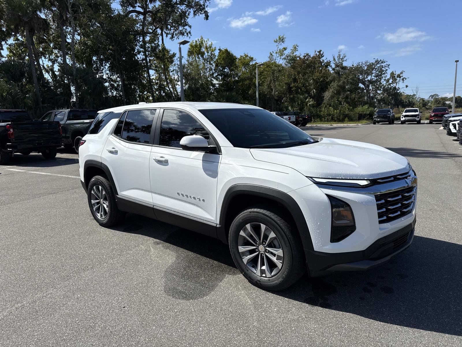 2026 Chevrolet Equinox LT's photo