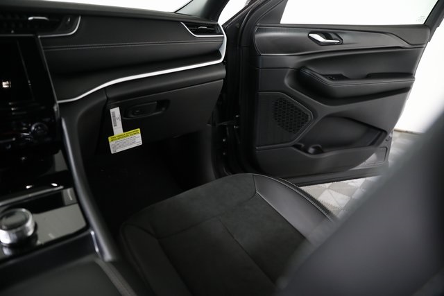 2025 Jeep Grand Cherokee Altitude X photo 20