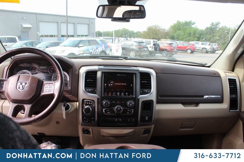 2016 Ram 1500 SLT photo 11