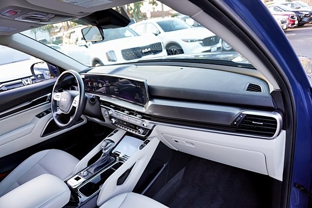 2025 Kia Telluride S photo 9
