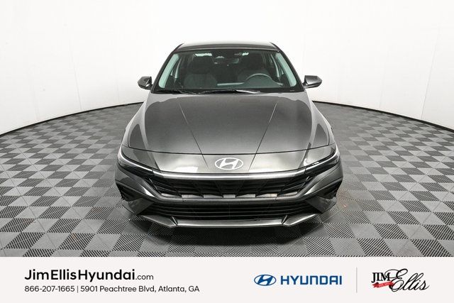 2024 Hyundai Elantra SE photo 28
