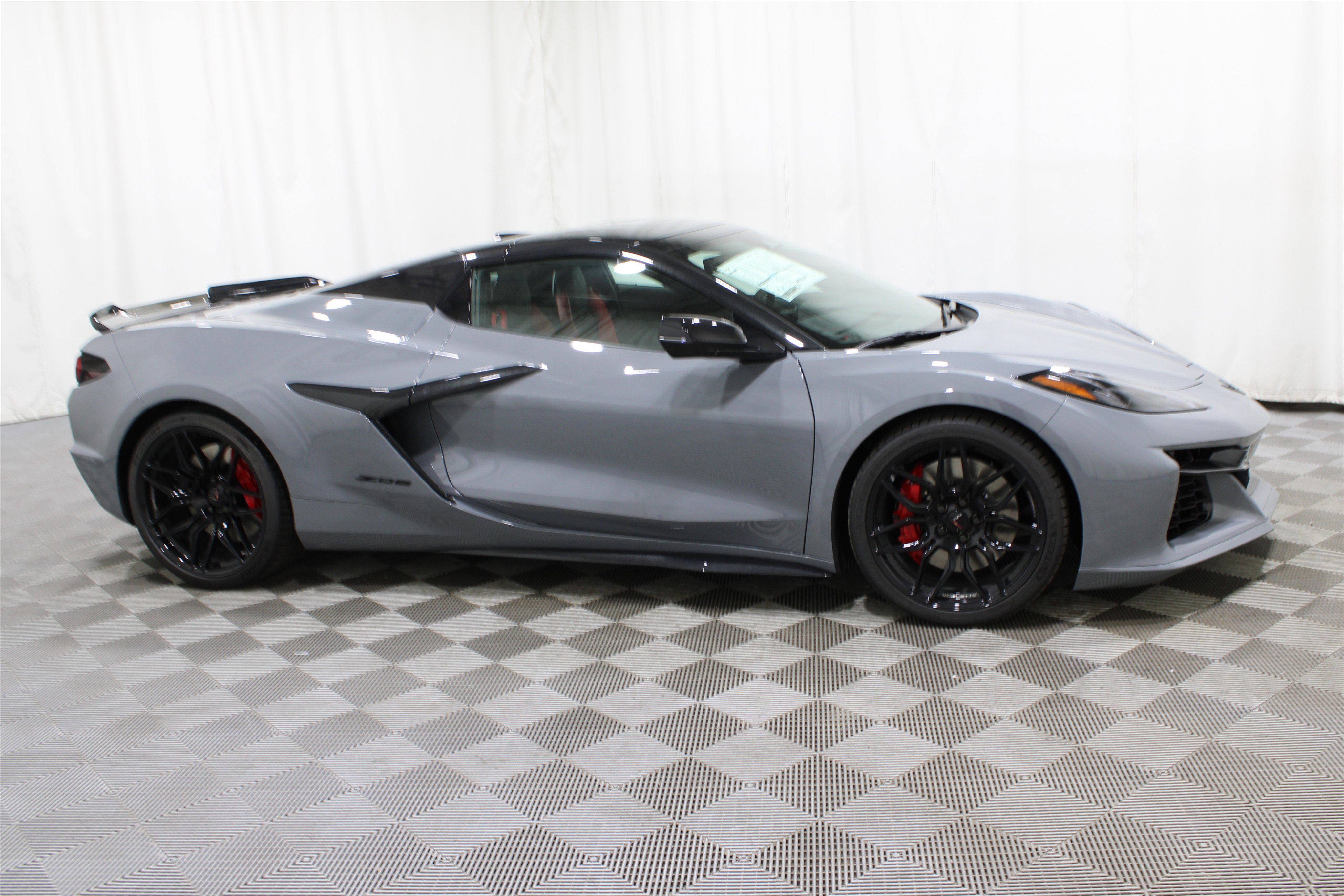 2025 Chevrolet Corvette Z06 2LZ Convertible photo 13