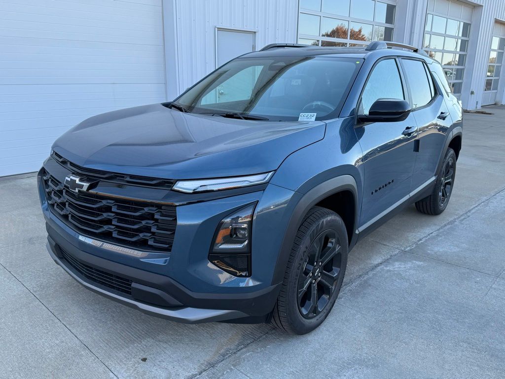 2026 Chevrolet Equinox LT photo 2