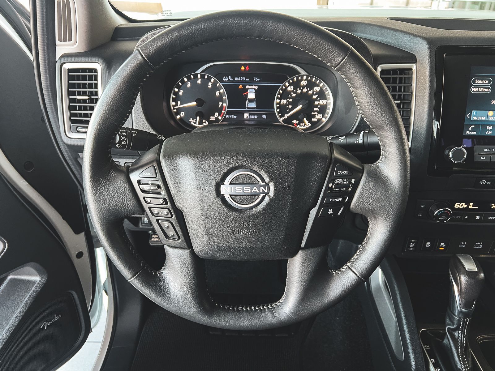 2024 Nissan Frontier SL photo 14