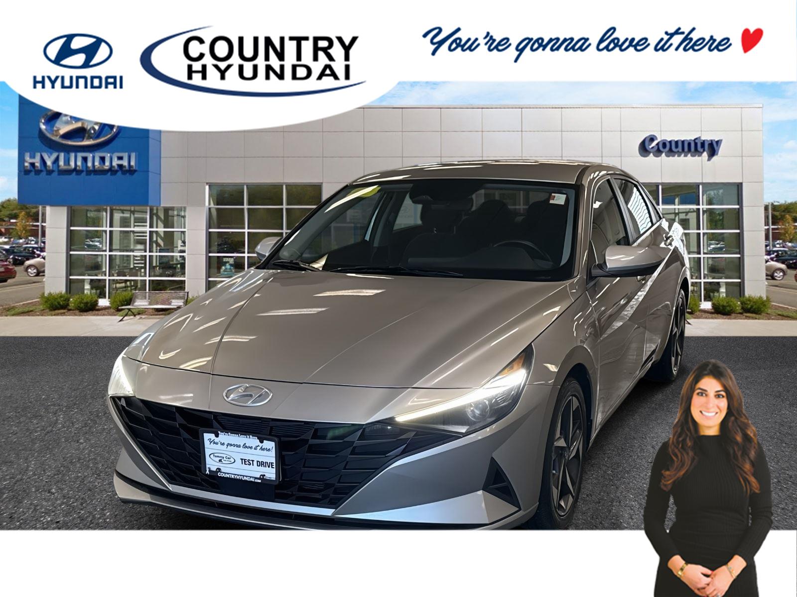 2023 Hyundai Elantra SEL's photo