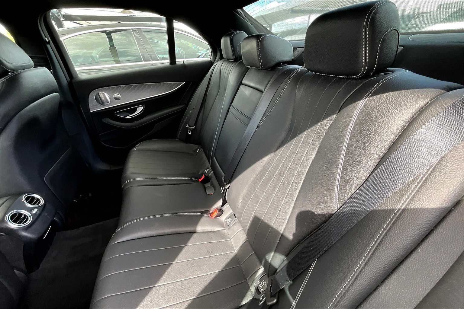2021 Mercedes Benz E 350 photo 18
