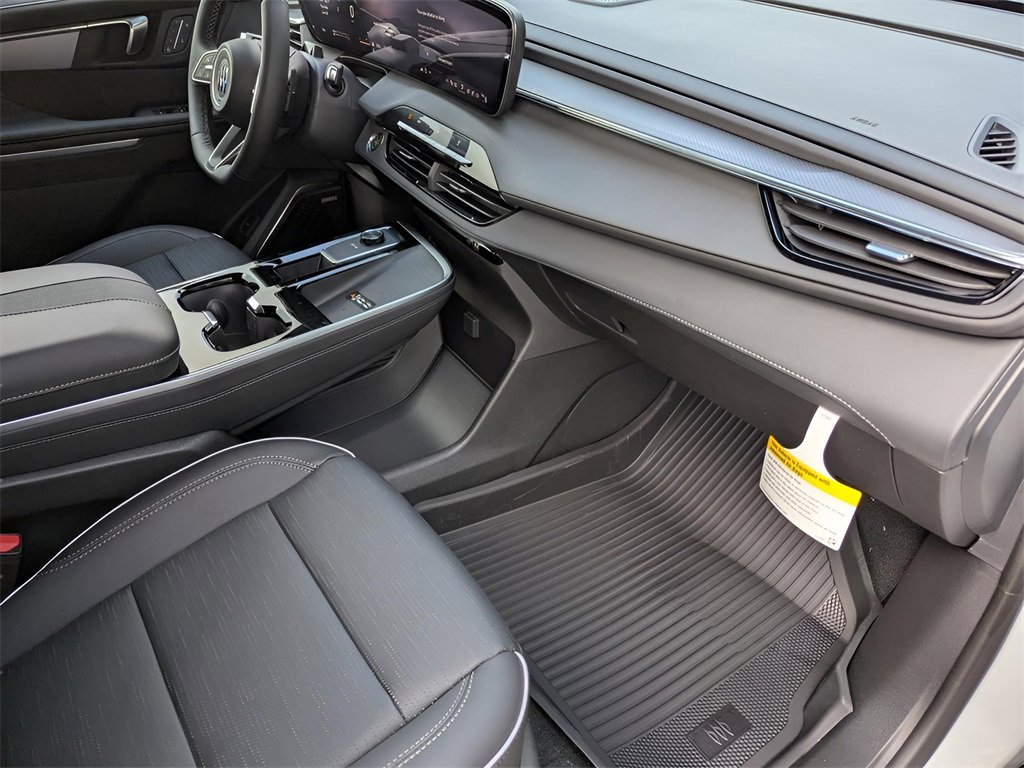 2025 Buick Enclave Sport Touring photo 18