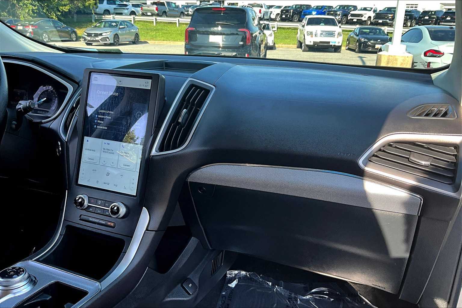 2021 Ford Edge SEL photo 17