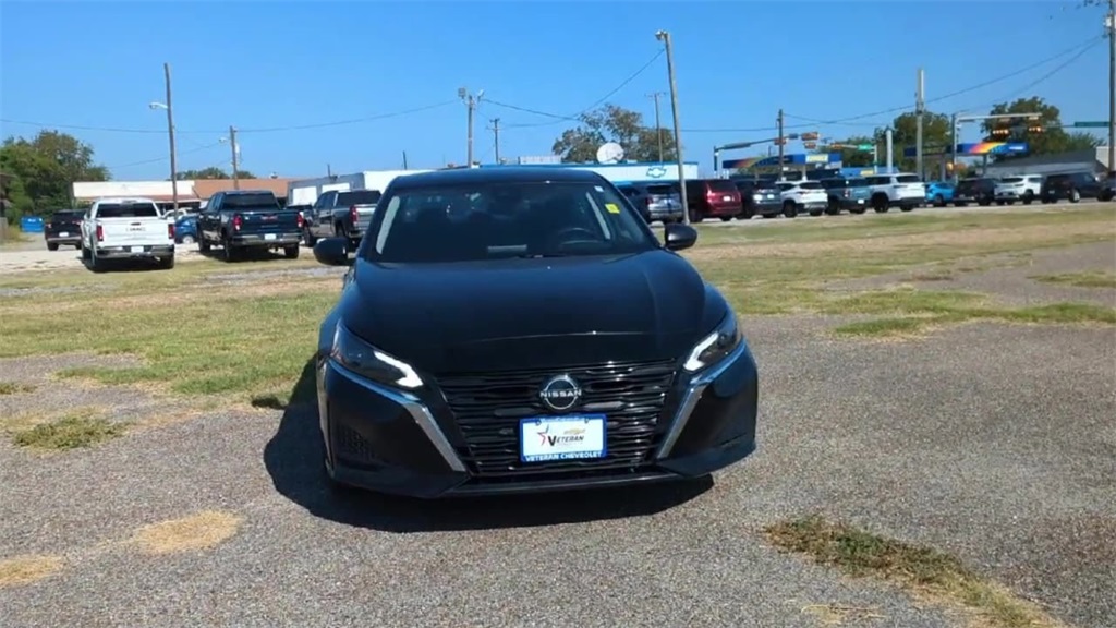 2024 Nissan Altima 2.5 SV photo 3
