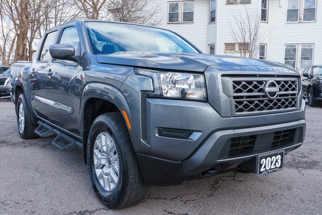 2023 Nissan Frontier SV photo 4