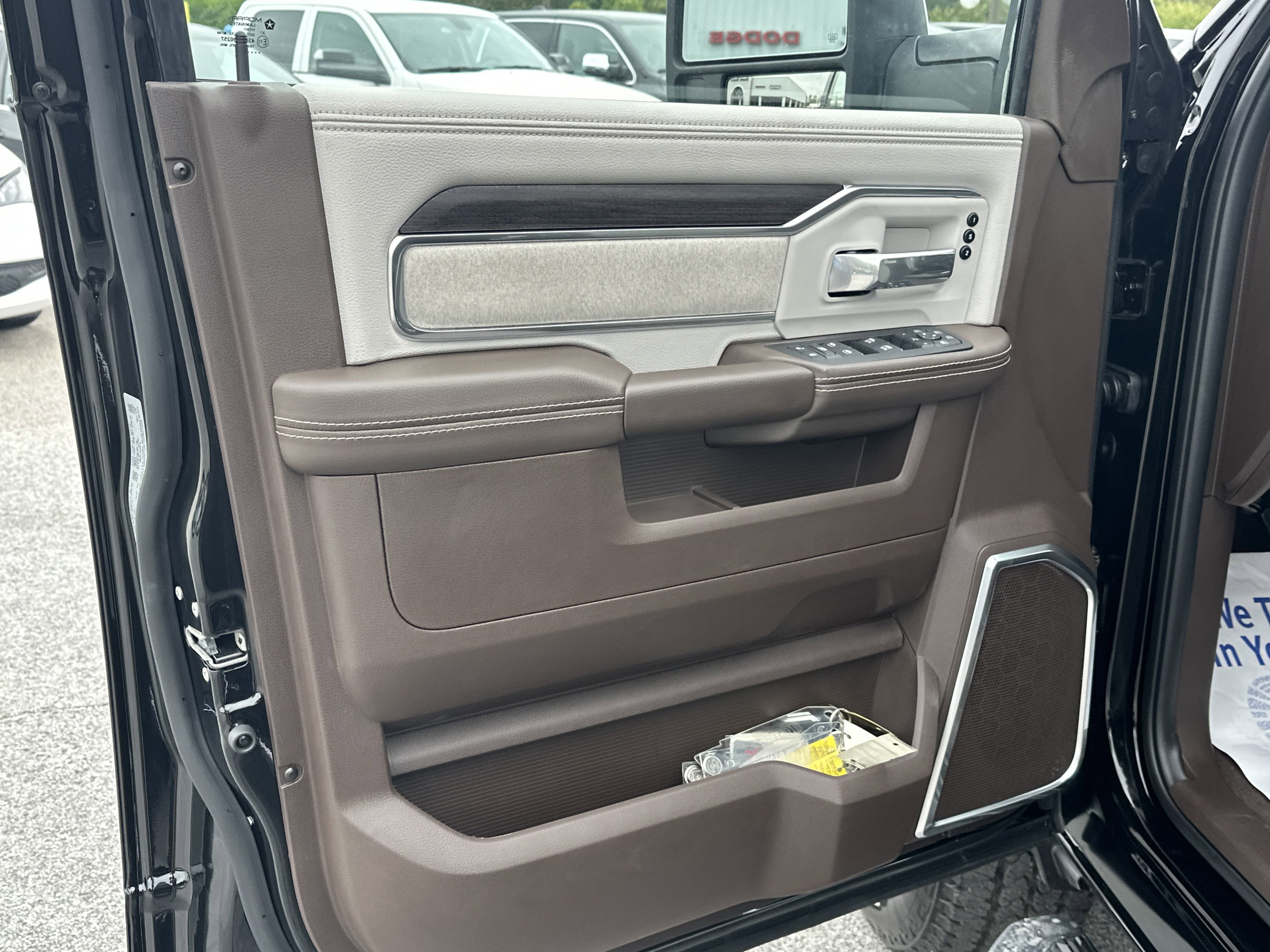 2025 Ram 2500 Laramie photo 2