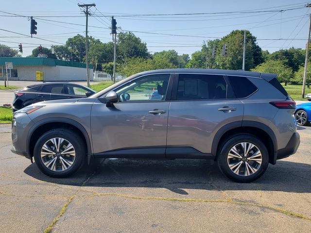 2023 Nissan Rogue SV photo 2