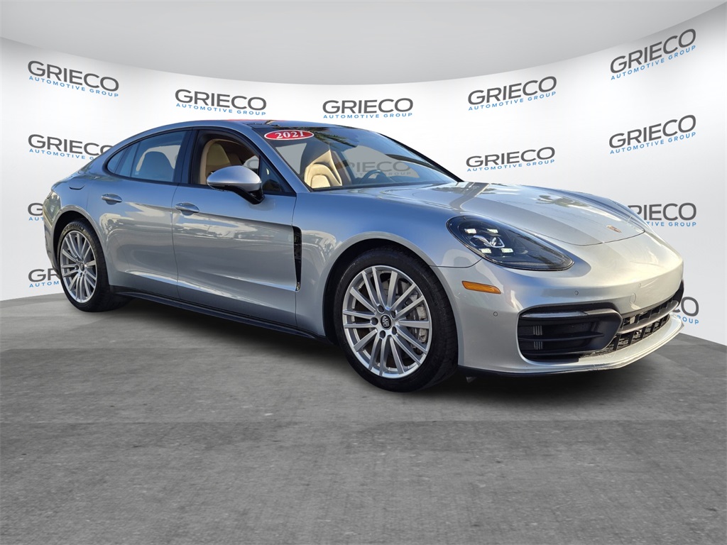 2021 Porsche Panamera Base's photo