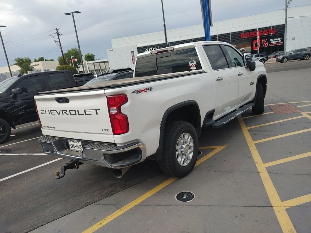 2023 Chevrolet Silverado 2500HD LTZ photo 4