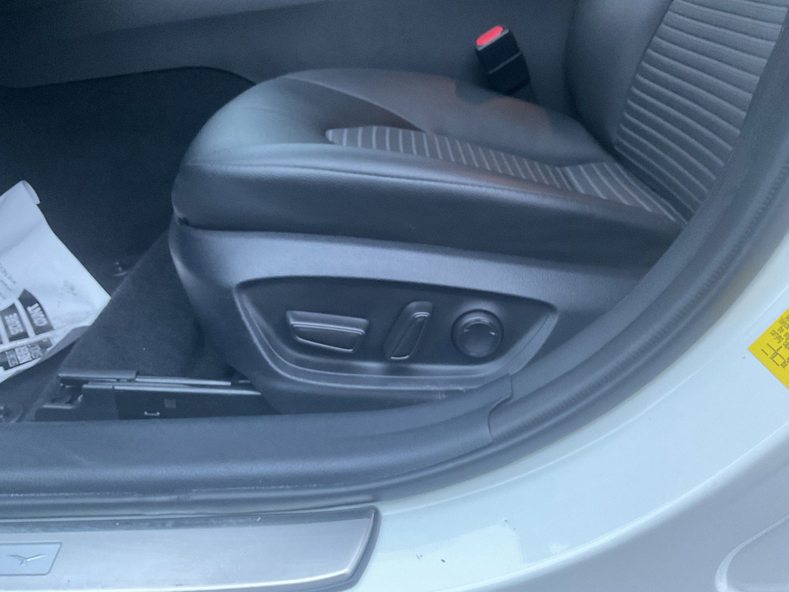 2023 Toyota Camry SE photo 25