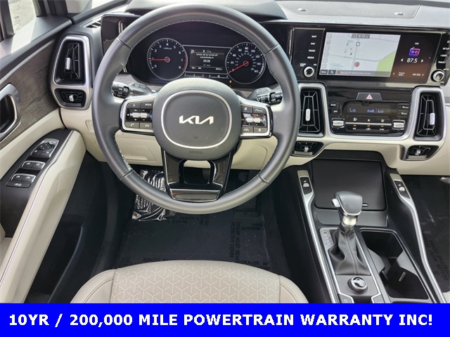 2022 Kia Sorento EX photo 4