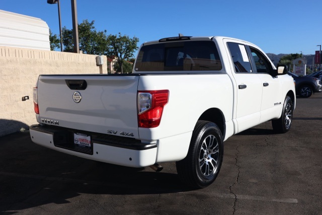 2022 Nissan Titan SV photo 3