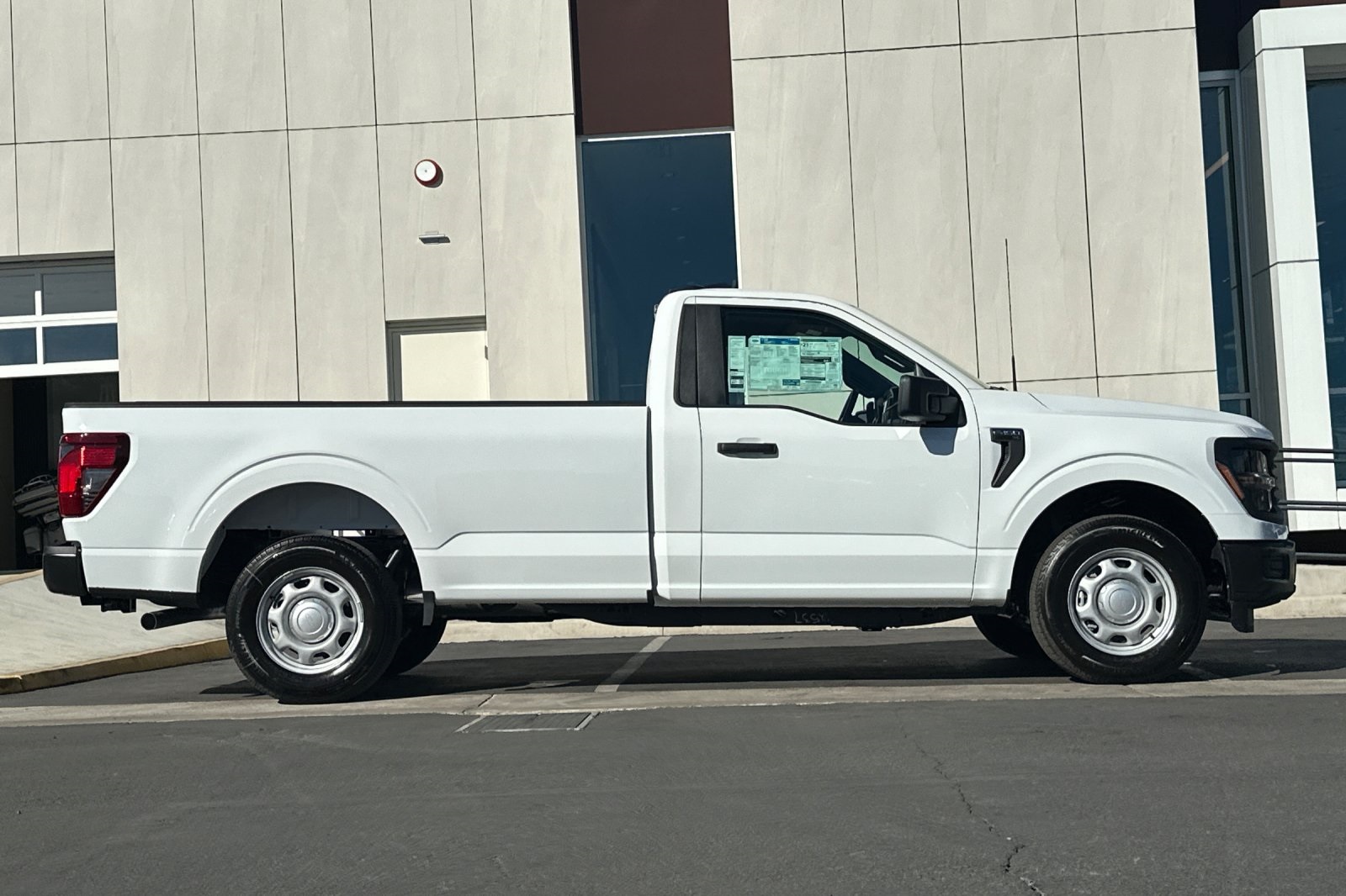 2025 Ford F-150 XL photo 2