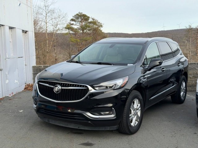 2019 Buick Enclave Essence's photo