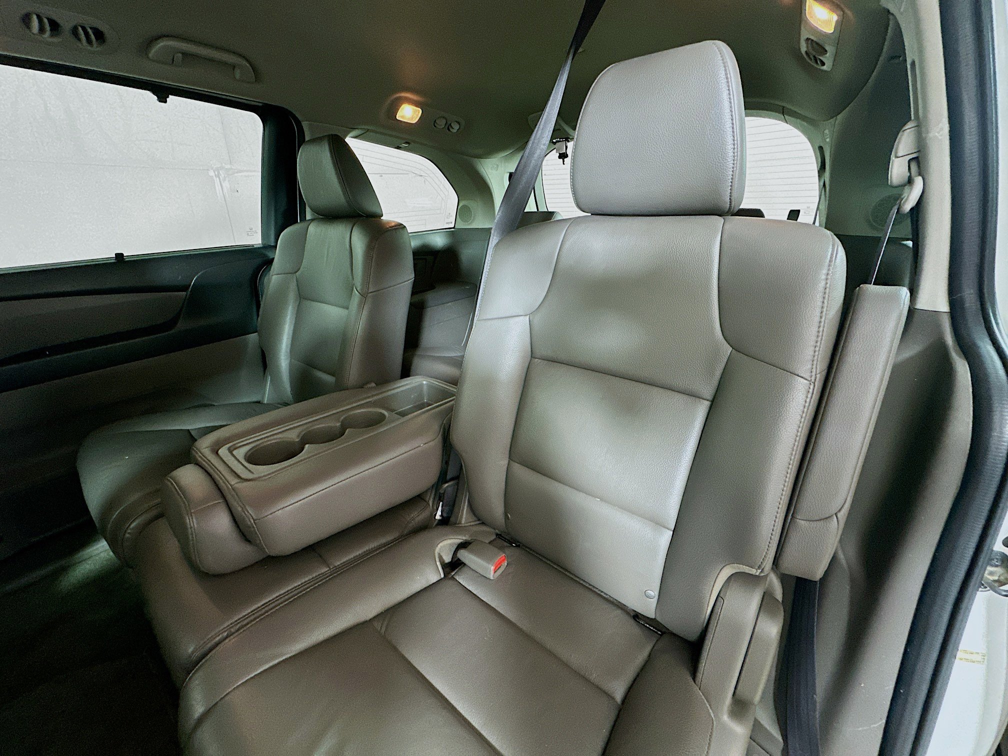 2014 Honda Odyssey Touring photo 23
