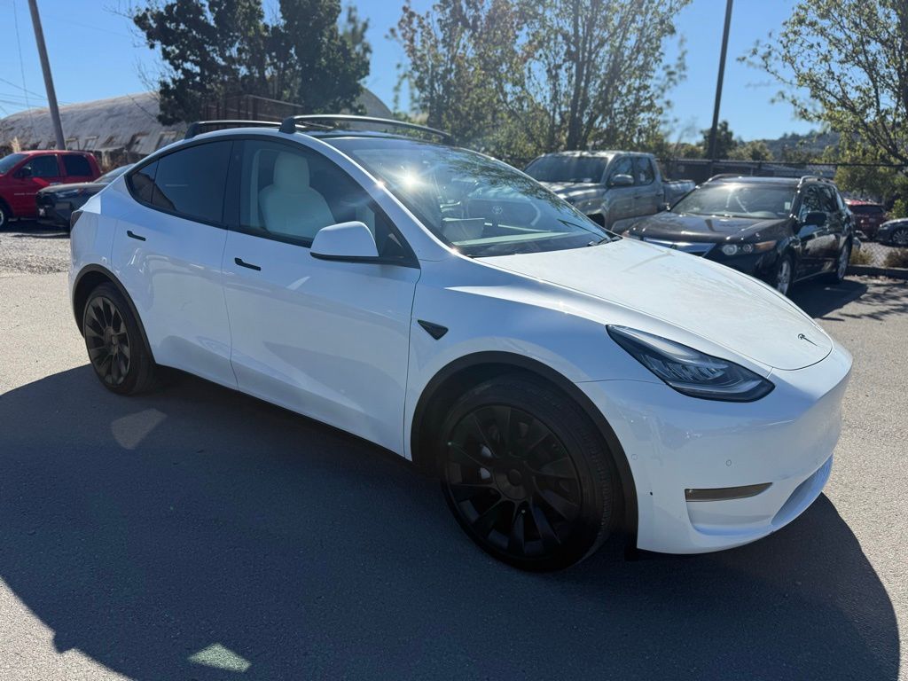 Used 2020 Tesla Model Y Long Range with VIN 5YJYGDEEXLF042823 for sale in San Rafael, CA