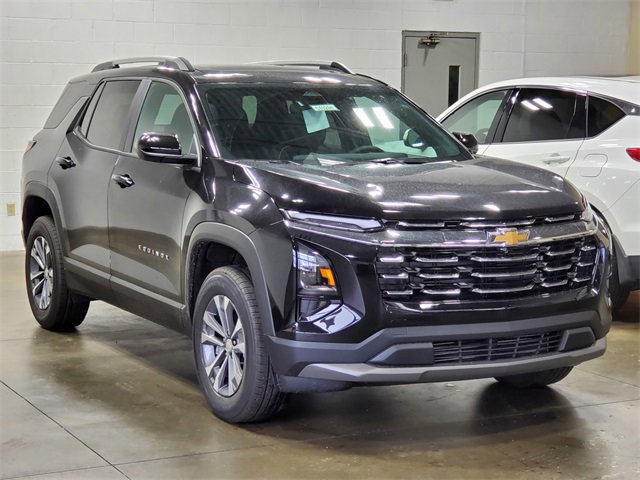 2026 Chevrolet Equinox LT photo 3