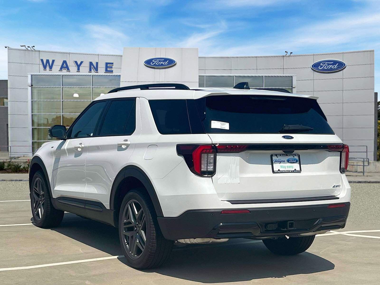 2025 Ford Explorer ST-Line photo 3