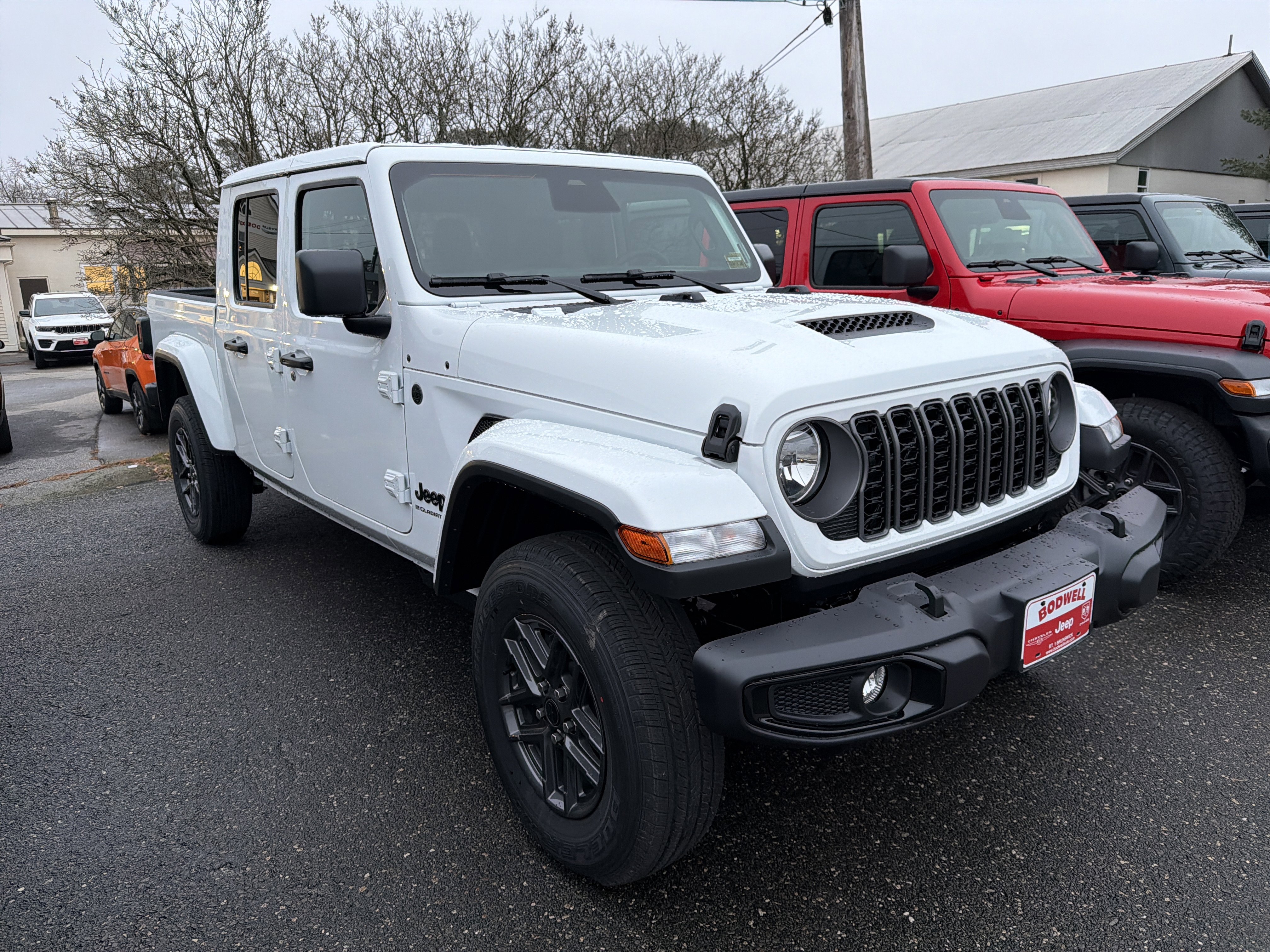2026 Jeep Gladiator Sport S's photo