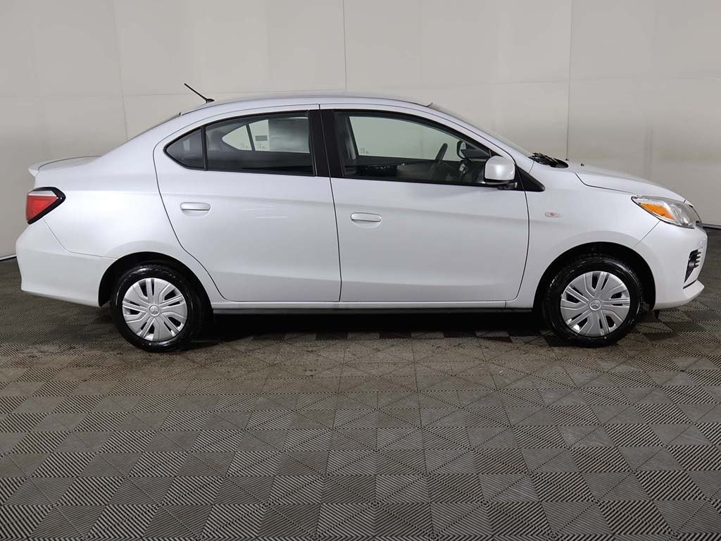 2024 Mitsubishi Mirage G4 ES photo 15