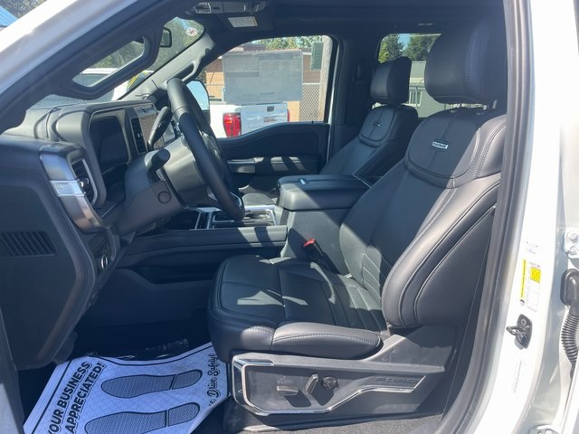 2025 Ford F-350 photo 2