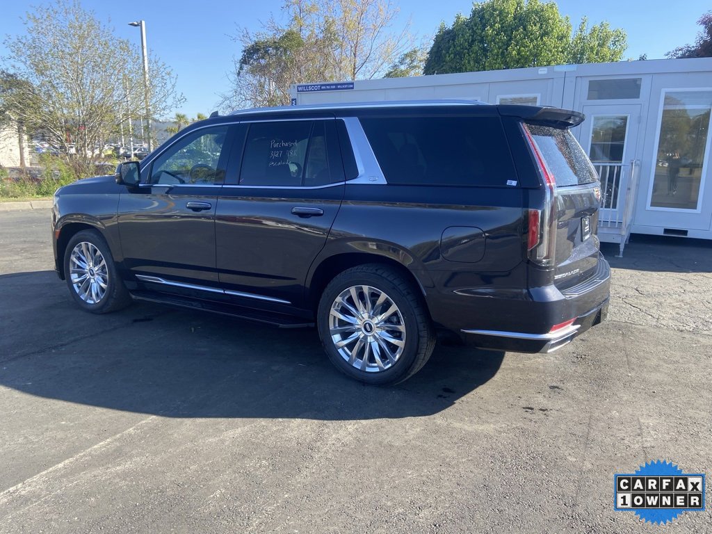 2023 Cadillac Escalade Premium Luxury photo 2