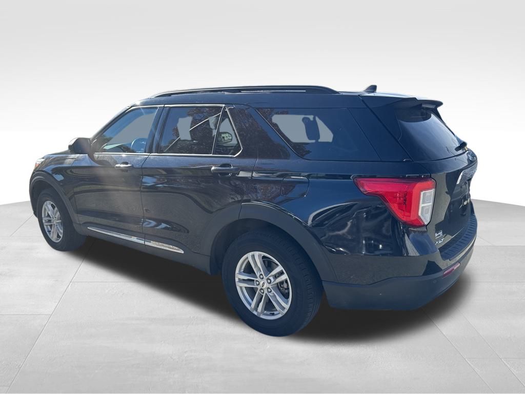 2022 Ford Explorer XLT photo 2