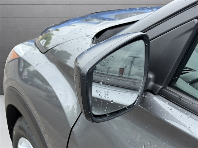 2025 Nissan Kicks Play S photo 7