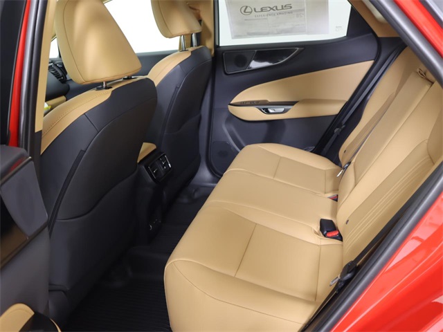 2025 Lexus NX 250 photo 15