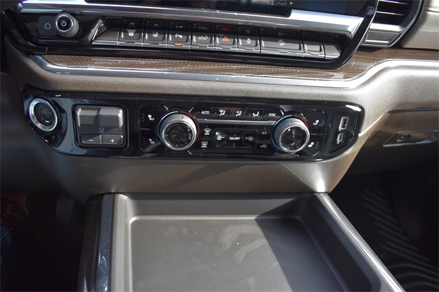 2025 Chevrolet Silverado 2500HD LT photo 30