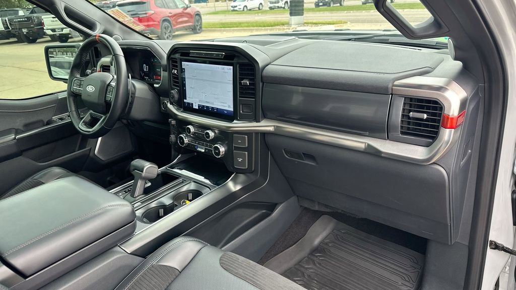 2023 Ford F-150 Raptor photo 29