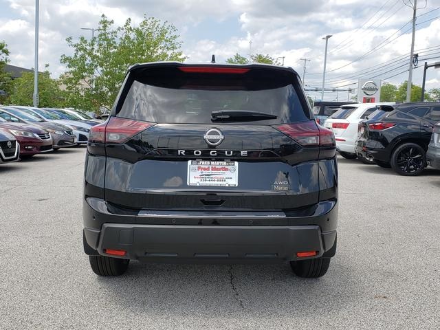 2025 Nissan Rogue SV photo 5