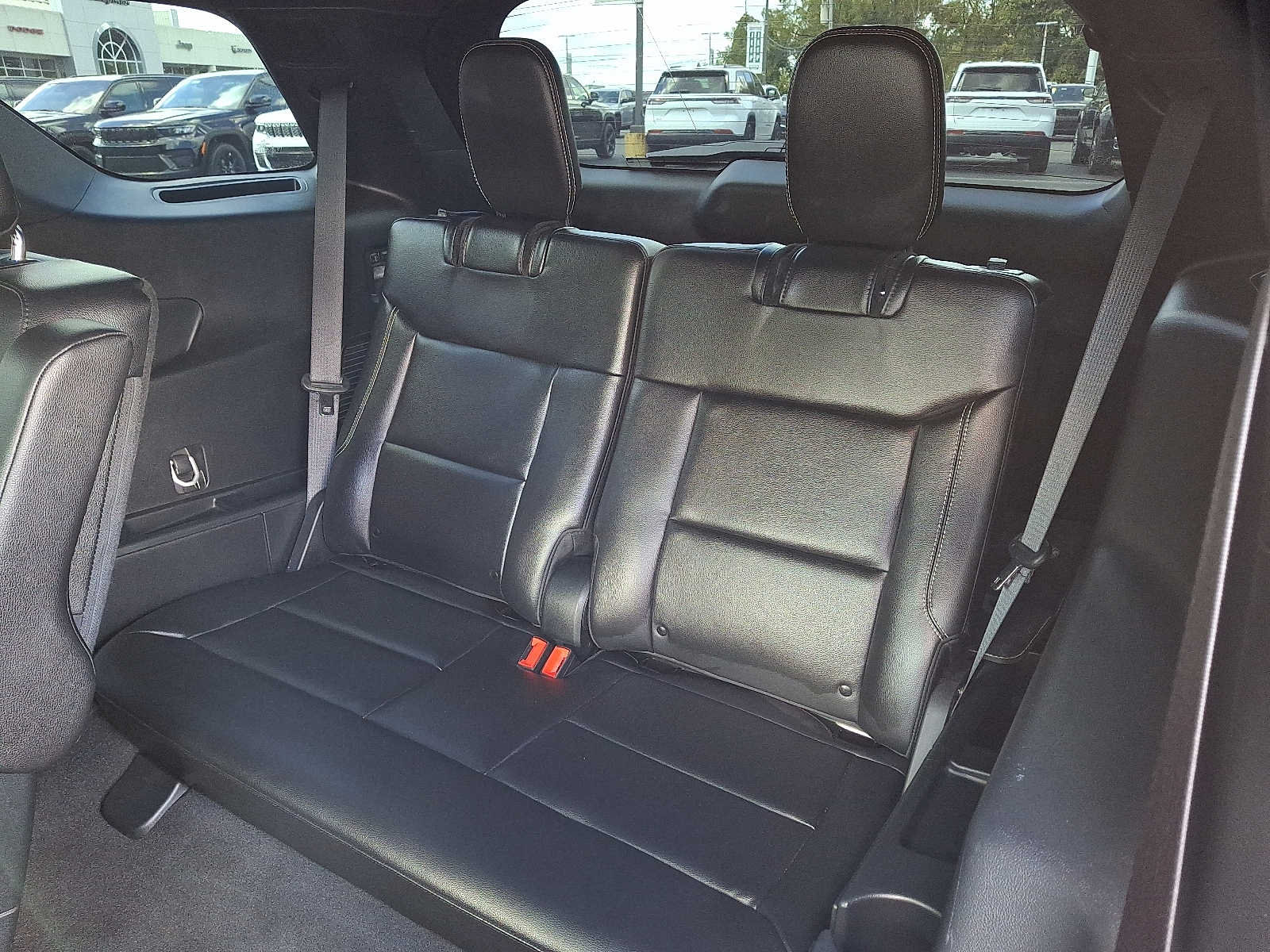 2023 Ford Explorer ST photo 6