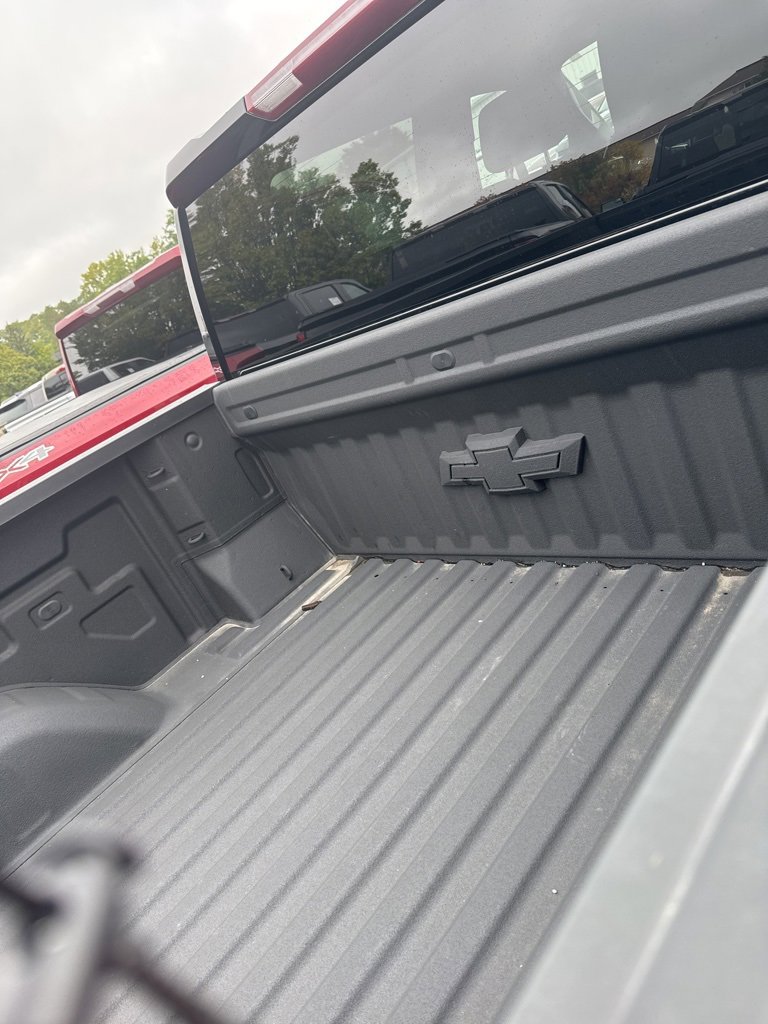 2023 Chevrolet Silverado 1500 RST photo 4