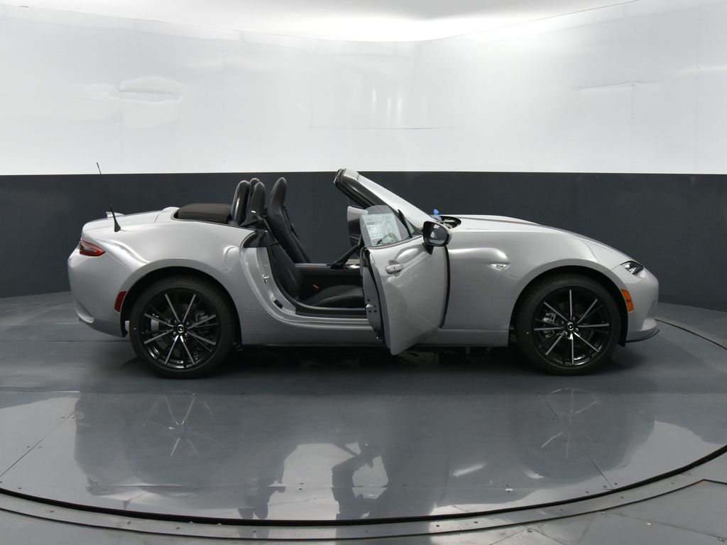 2025 Mazda MX-5 Miata Miata Grand Touring photo 34