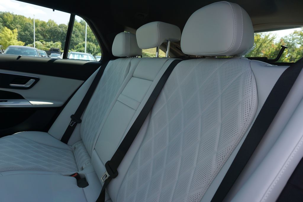 2026 Mercedes Benz E 450 4MATIC All-Terrain photo 41