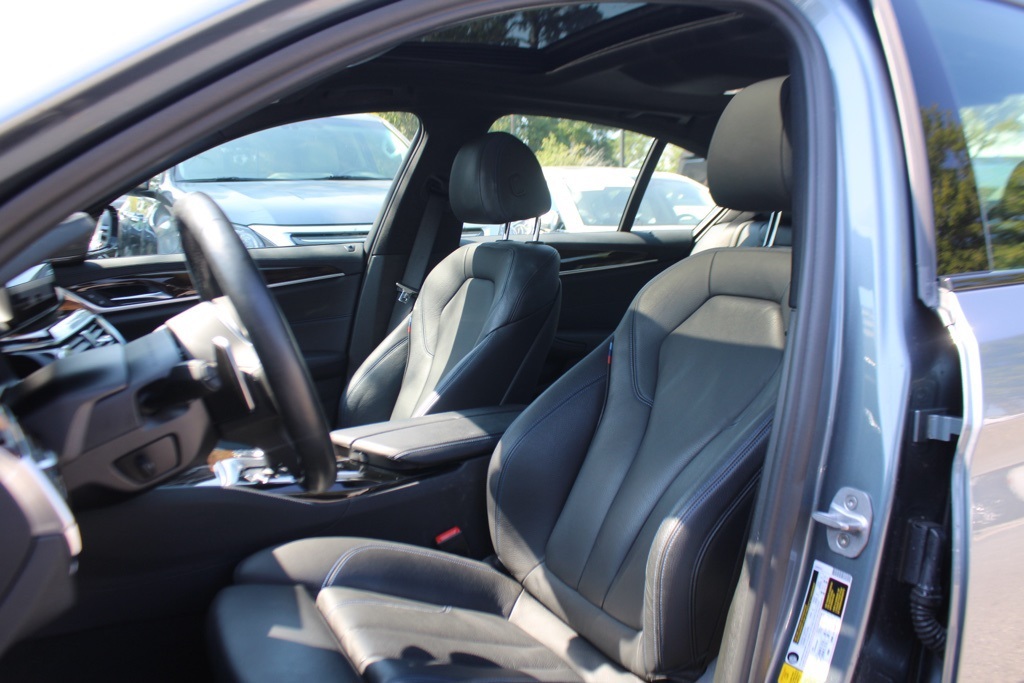 2018 Bmw 540i Sedan photo 4