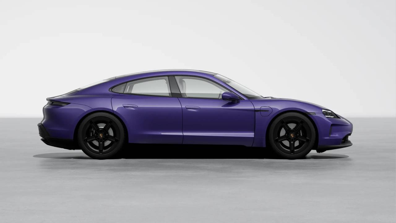 2025 Porsche Taycan 4 photo 7