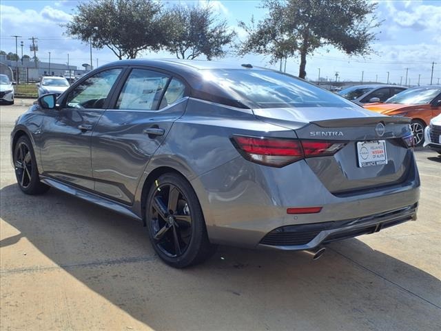 2025 Nissan Sentra SR photo 2