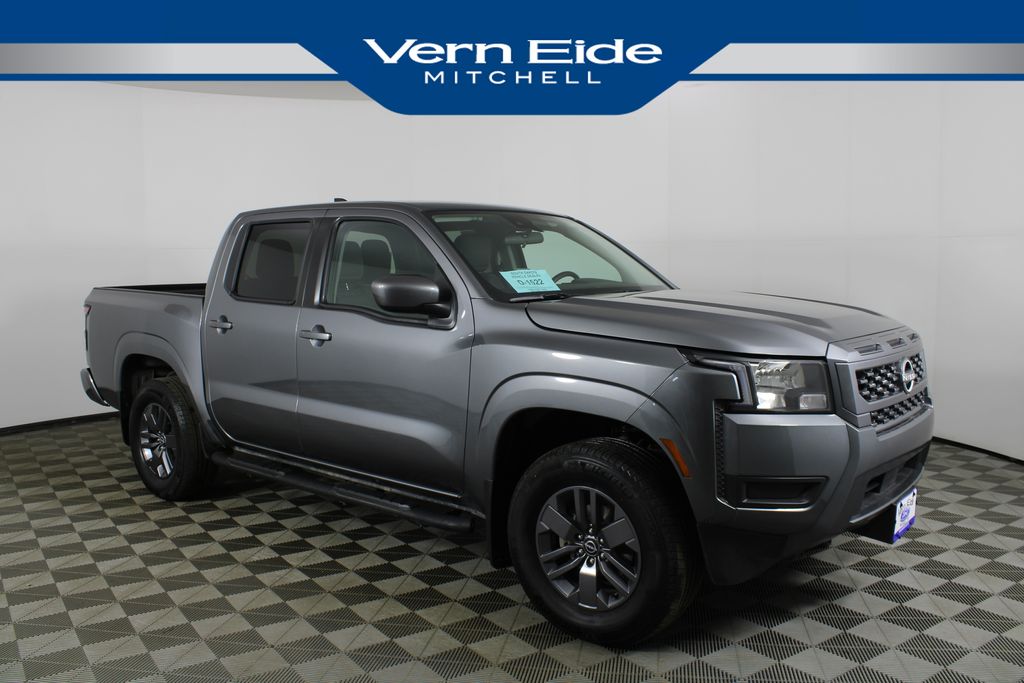 2025 Nissan Frontier SV's photo